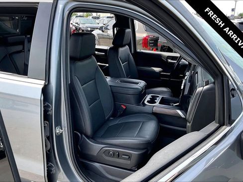 Used 2022 GMC Sierra 1500 SLT AWD/4WD image 28