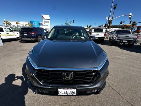 Used 2024 Honda CR-V EX-L image 9