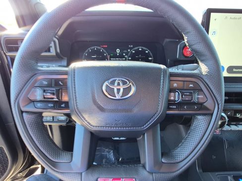 Used 2025 Toyota Tacoma TRD Pro AWD/4WD image 25