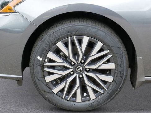 New 2026 Nissan Altima 2.5 SV w/ SV Premium Package AWD/4WD image 5
