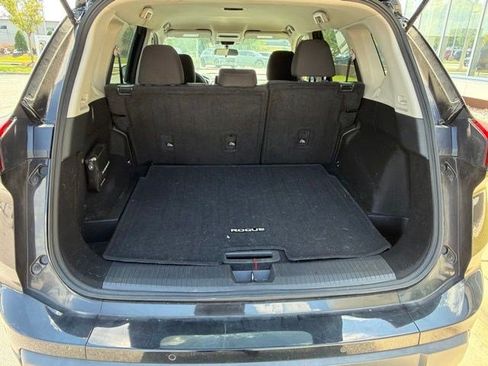 Used 2025 Nissan Rogue S AWD/4WD image 21