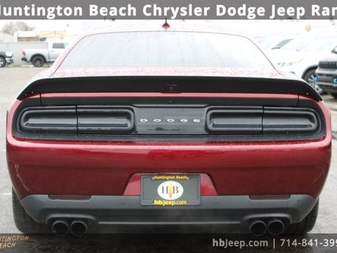 Used 2019 Dodge Challenger R/T Scat Pack image 4