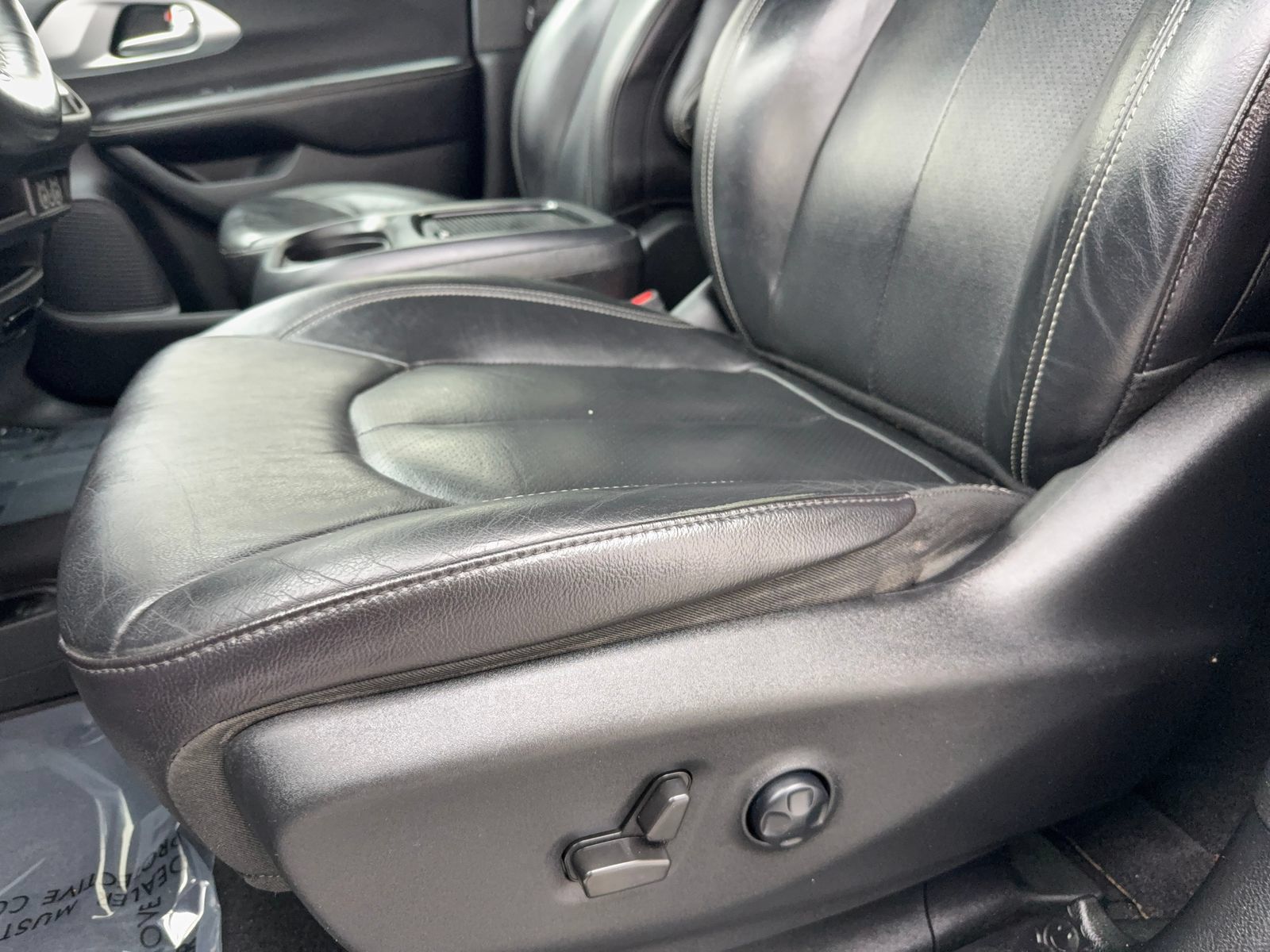 Used 2021 Chrysler Pacifica Touring-L w/ S Appearance Package FWD image 35