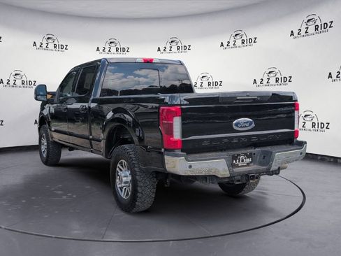 Used 2019 Ford F350 Lariat w/ Lariat Ultimate Package AWD/4WD image 4