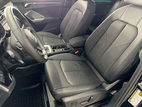 Used 2025 Audi Q3 2.0T Premium Plus w/ Premium Plus Package image 5