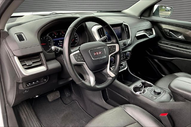 Used 2023 GMC Terrain SLT w/ Tech Package AWD/4WD image 17