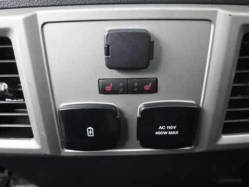 Used 2018 Ford F150 Lariat w/ Equipment Group 502A Luxury AWD/4WD image 21