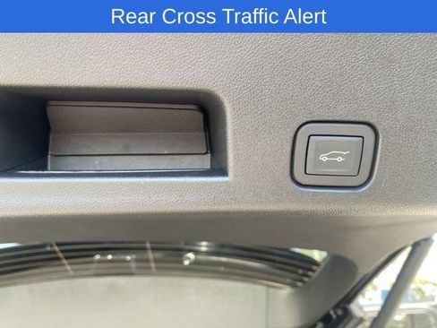 Used 2026 Chevrolet Traverse RS AWD/4WD image 14