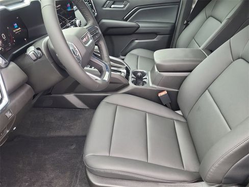 New 2026 GMC Canyon Elevation w/ Convenience Package image 9