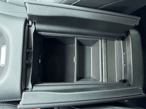 Used 2025 Mercedes-Benz GLE 350 4MATIC image 34