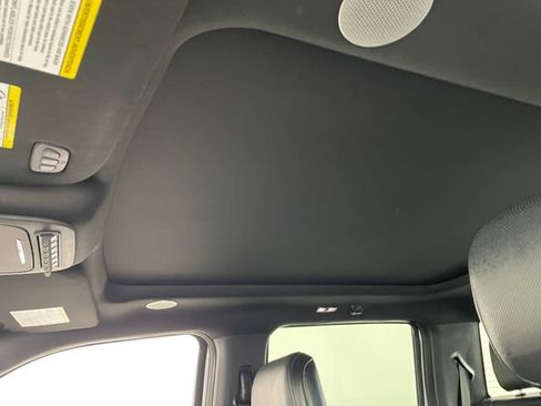 Certified 2023 Ford F150 Raptor w/ Raptor Carbon Fiber Package AWD/4WD image 14
