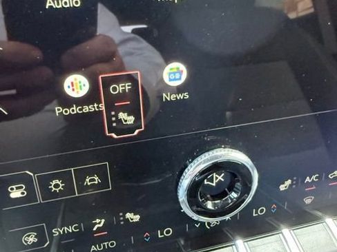 Certified 2025 GMC Acadia Elevation FWD image 27