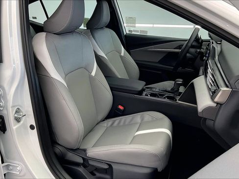 New 2026 Toyota Camry SE image 9