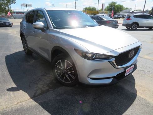 Used 2018 MAZDA CX-5 Touring image 3