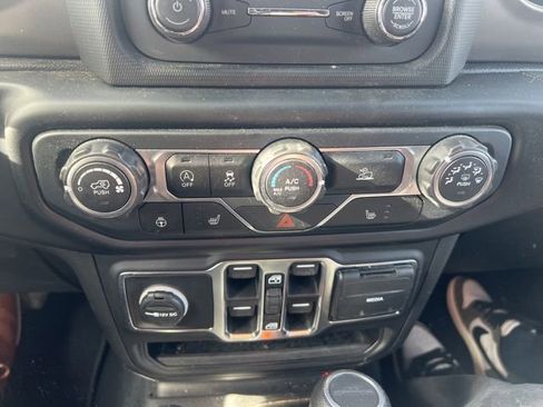 Used 2020 Jeep Gladiator Sport w/ Quick Order Package 24S image 6