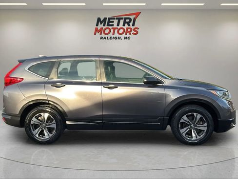Used 2017 Honda CR-V LX image 2