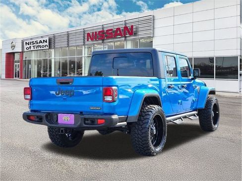 Used 2023 Jeep Gladiator Sport S image 7