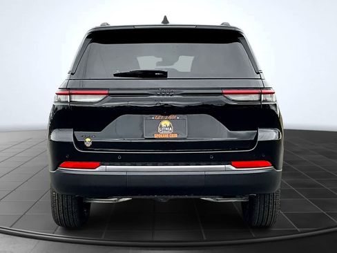 New 2026 Jeep Grand Cherokee Altitude AWD/4WD image 5