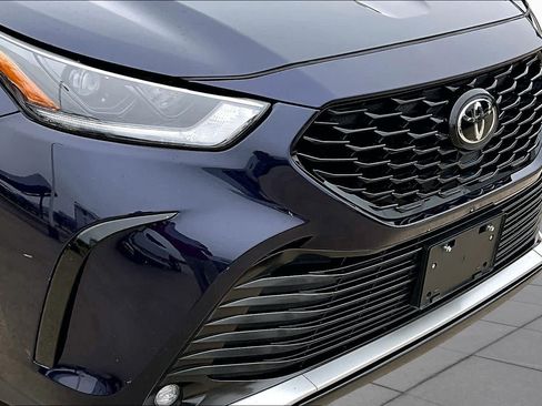 Used 2021 Toyota Highlander XSE FWD image 25
