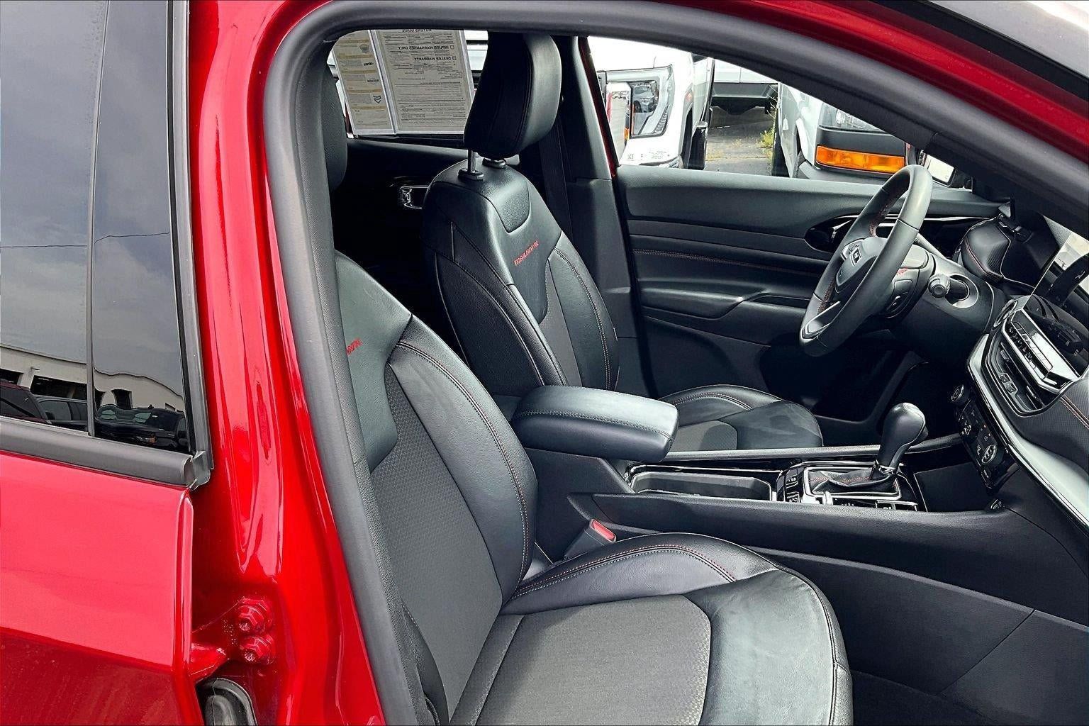Used 2025 Jeep Compass Trailhawk AWD/4WD image 7