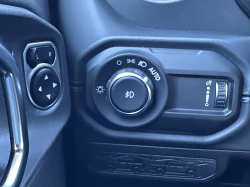 New 2026 Jeep Wrangler Unlimited Sahara image 14