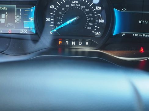 Used 2022 Ford Edge Titanium image 14