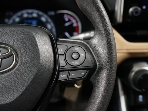 Certified 2025 Toyota RAV4 LE image 13