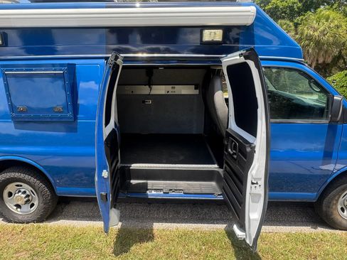 Used 2013 Chevrolet Express 3500 Extended w/ Power Package RWD image 49