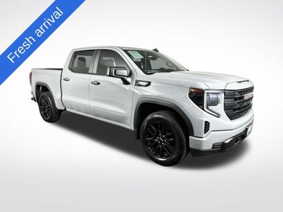 Used 2025 GMC Sierra 1500 Pro w/ Graphite Edition