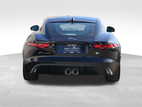 Used 2017 Jaguar F-TYPE Coupe image 5