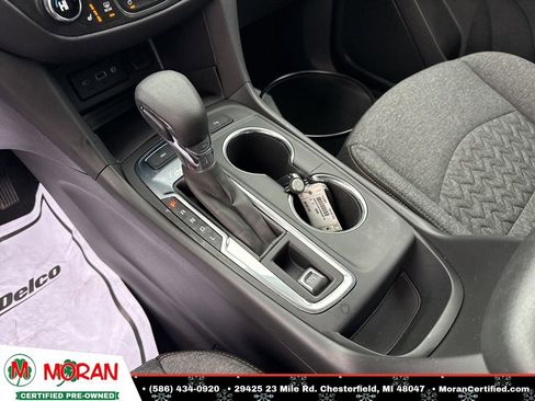 Used 2022 Chevrolet Equinox LT image 18