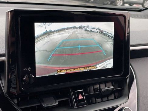 Certified 2025 Toyota Corolla Cross SE w/ Moonroof Package image 13