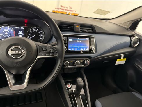 New 2025 Nissan Versa SV w/ Trunk Package image 19