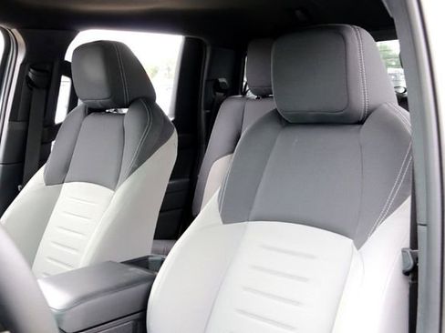 Used 2024 Toyota Tacoma TRD Off-Road w/ TRD Off Road Upgrade Package image 11