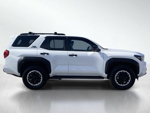 Certified 2025 Toyota 4Runner TRD Off-Road Premium AWD/4WD image 10