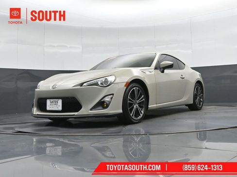 Used 2016 Scion FR-S image 27