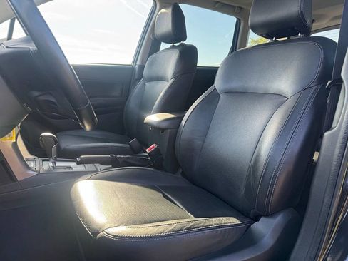 Used 2018 Subaru Forester 2.5i Limited image 9