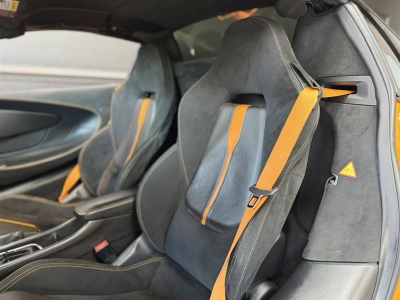 Used 2018 McLaren 570S Spider RWD image 42