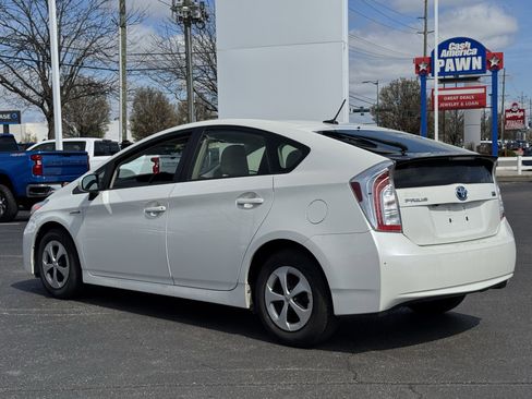 Used 2015 Toyota Prius Three image 22