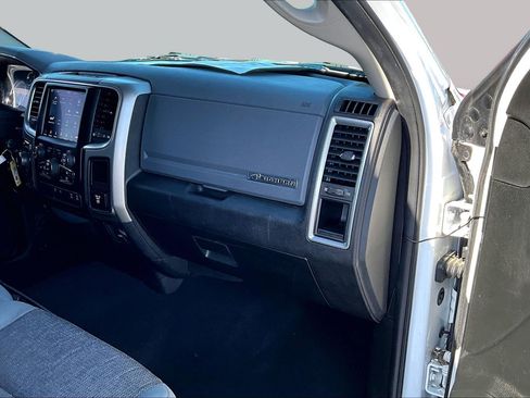 Used 2019 RAM 1500 Big Horn AWD/4WD image 15