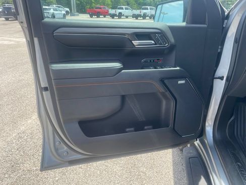 Used 2023 GMC Sierra 1500 AT4 w/ AT4 Premium Package AWD/4WD image 18