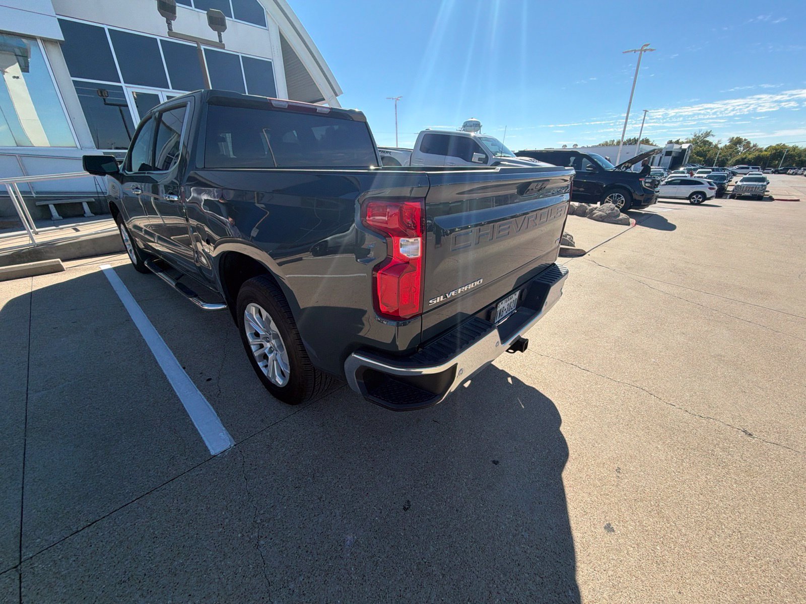 Used 2025 Chevrolet Silverado 1500 LTZ RWD image 13