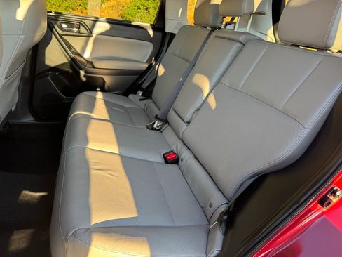 Used 2014 Subaru Forester 2.5i Limited w/ Popular Package #2 image 19