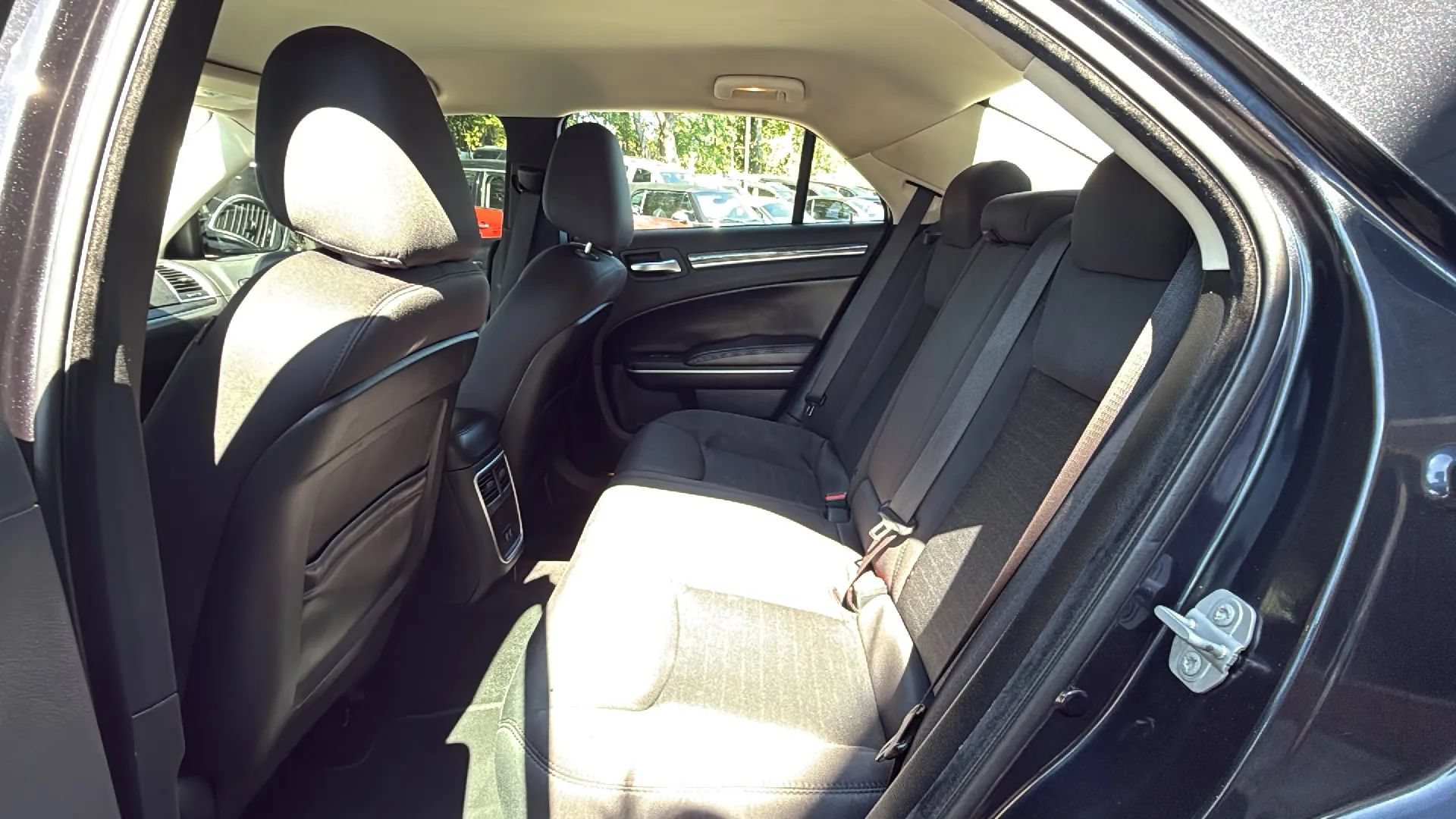 Used 2019 Chrysler 300 Touring w/ Sport Appearance Package RWD image 16