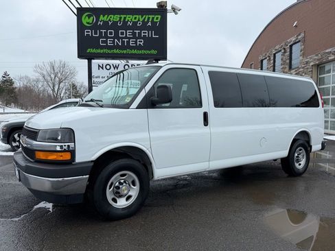 Used 2025 Chevrolet Express 3500 LT w/ LT Preferred Equipment Group RWD image 2