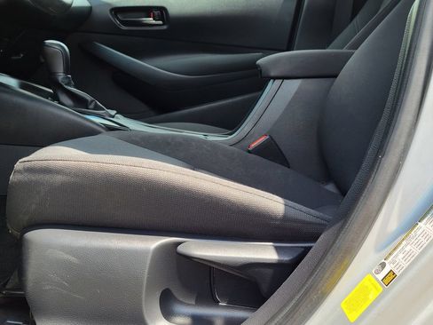 Used 2024 Toyota Corolla LE FWD image 17