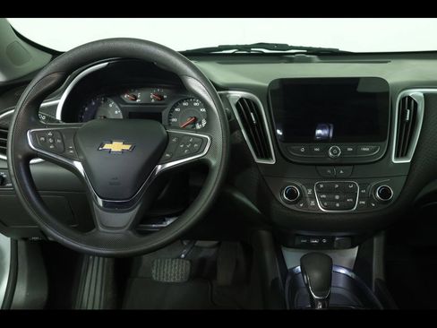 Used 2023 Chevrolet Malibu LT FWD image 14