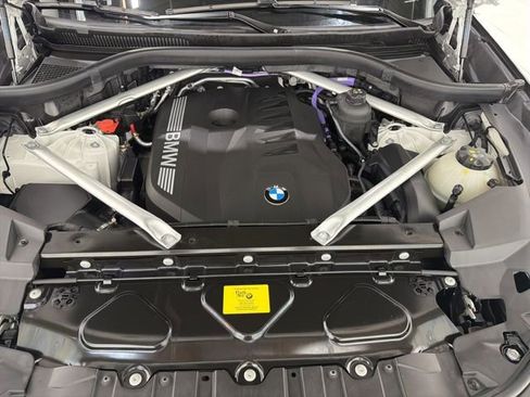 Certified 2024 BMW X5 xDrive40i w/ Premium Package AWD/4WD image 43