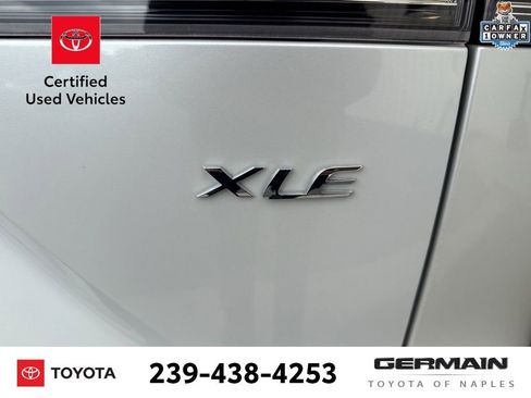 Certified 2023 Toyota Corolla Cross XLE image 9