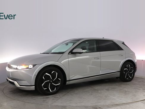 Used 2024 Hyundai Ioniq 5 Limited RWD image 17